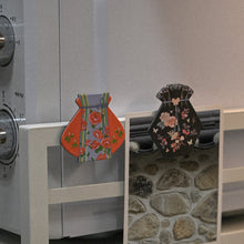 Load image into Gallery viewer, Monolike Pottery & Lucky Pouch Paper Magnets, 4P D Set - Traditional Collectible Decorative Fridge Magnets for Home, Office, and Gift