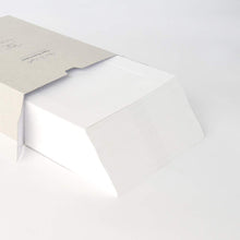 Load image into Gallery viewer, Monolike Slim&Light Paper Photo Frame Box Set 5x7 White 100 pcak - Fits 5"x7" Pictures