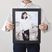 Load image into Gallery viewer, Monolike Paper Photo Frames 11x14 Inch Black 5 Pack - Fits 11"x14" Pictures