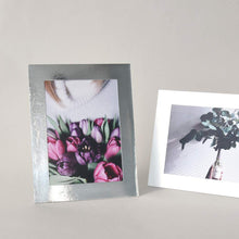 Load image into Gallery viewer, Monolike Standing Paper Frame 5x7 Metallic Series Glossy Silver 10p 5x7Inch Size