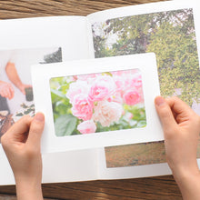 Load image into Gallery viewer, Monolike Paper Photo Frames 4x6 Inch White 20 Pack - Fits 4"x6" Pictures