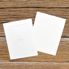 Load image into Gallery viewer, Monolike Paper Photo Frames 6x8 Inch White 15 Pack - Fits 6"x8" Pictures