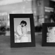 Load image into Gallery viewer, Monolike Standing Paper Photo Frame 4x6 Black 10p 4x6Inch size