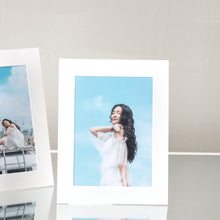 Load image into Gallery viewer, Monolike Standing Paper Photo Frame 5x7 White 10p 5x7Inch size