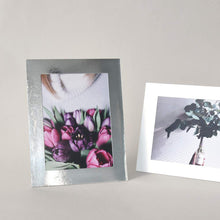 Load image into Gallery viewer, Monolike Standing Paper Frame 5x7 Metallic Series Glossy Silver 10p 5x7Inch Size
